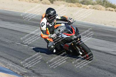 media/Dec-01-2025-Moto Forza (Mon) [[2daa91e15f]]/2-Intermediate Group/Session 4 (Turn 10 Inside)/